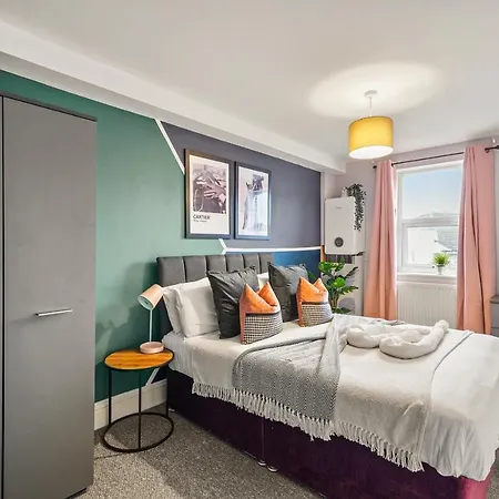 Duplex Penthouse - Private Rooftop - Sleeps 6 Apartment *